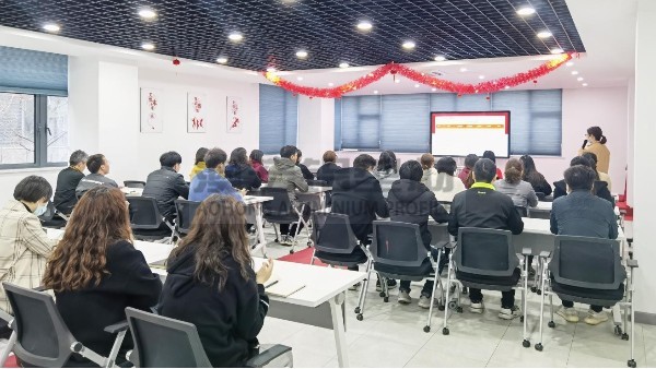 開創(chuàng)鋁型材業(yè)績新高度，努力挑戰(zhàn)四月份新目標(biāo)? ?